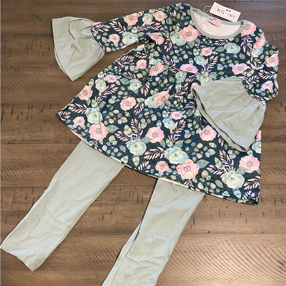 Floral print 2pc Set with Bell Sleeves